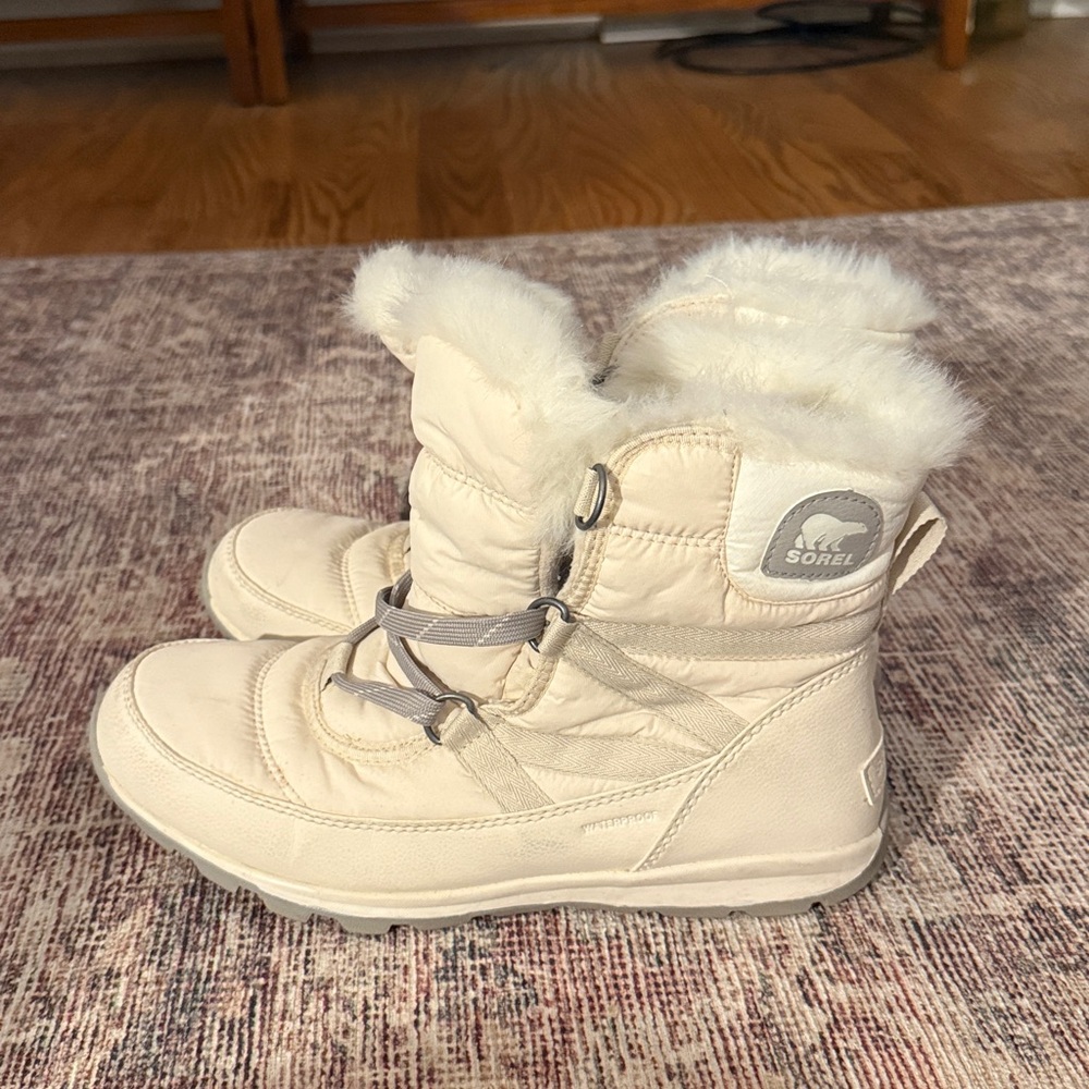 Sorel Black and Gray Rugged Sole Boots